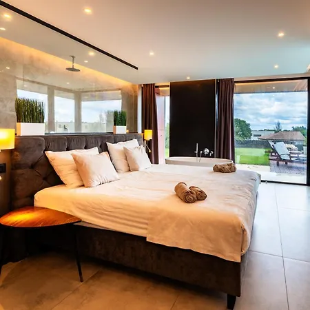 Amazing In Linjan With Wifi And 4 Bedrooms Villa *