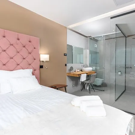 Amazing In Linjan With Wifi And 4 Bedrooms Liznjan