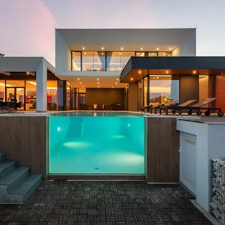 Villa Amazing In Linjan With Wifi And 4 Bedrooms *
