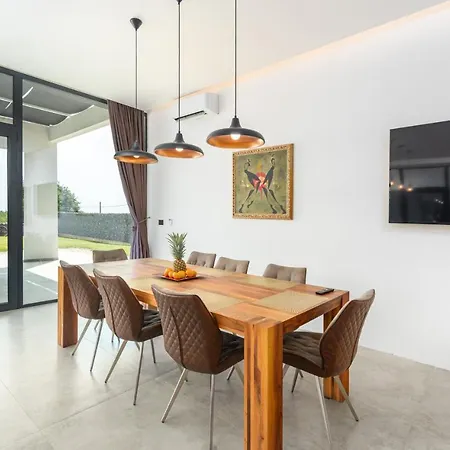 Amazing In Linjan With Wifi And 4 Bedrooms *
