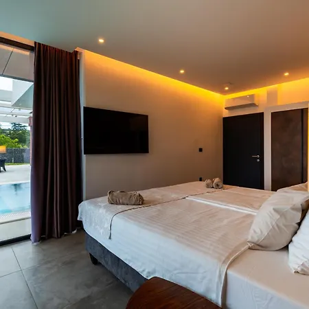 Villa Amazing In Linjan With Wifi And 4 Bedrooms