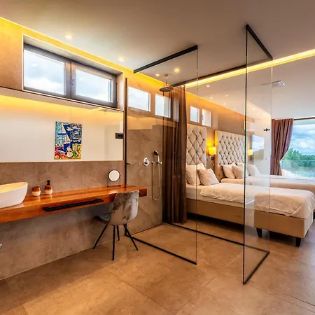 Villa Amazing In Linjan With Wifi And 4 Bedrooms *